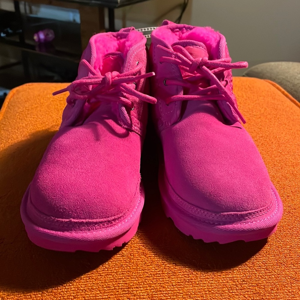 Brand new uggs tie up shoes.